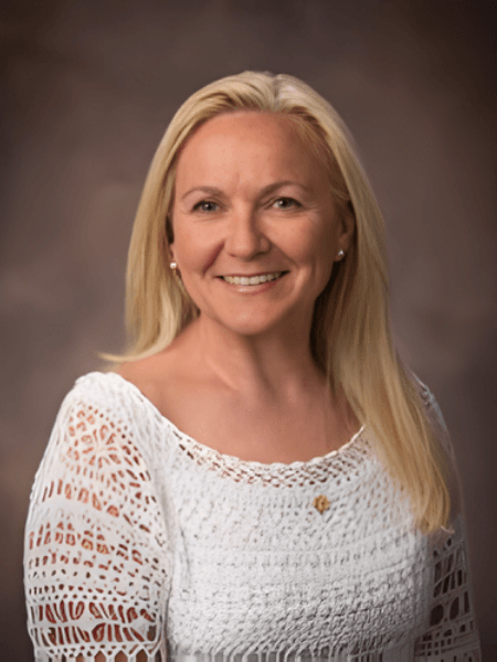 Geneé Hebert - Registered Dental Hygienist headshot.