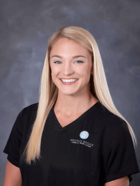 Jeannemarie Angelle Roberts headshot.