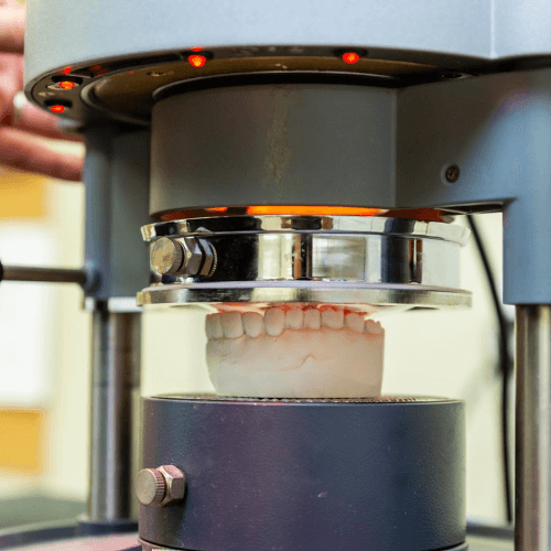 denture in denture molding equipment